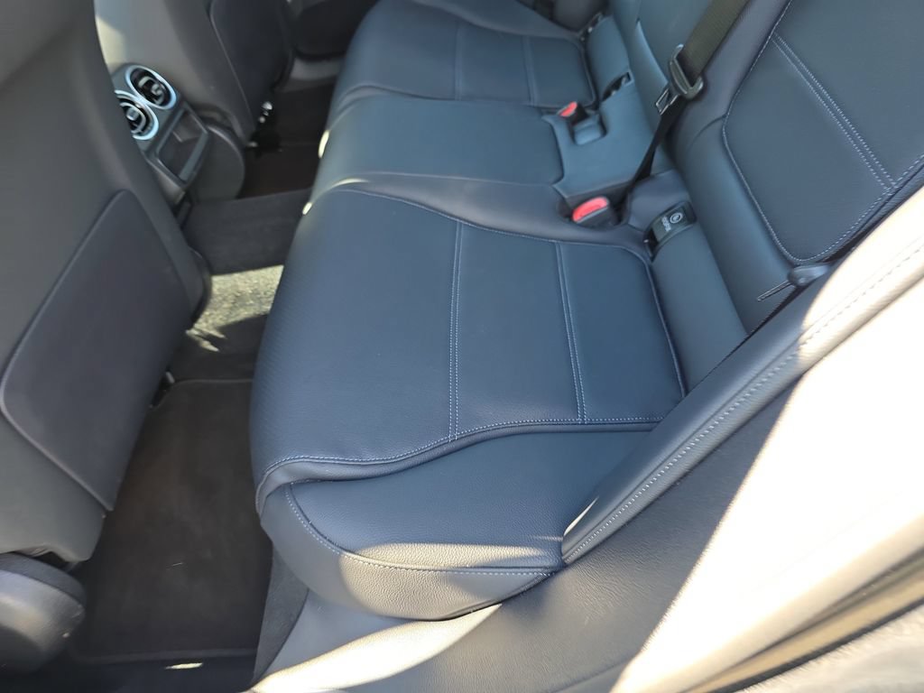 Certified 2025 Mercedes-Benz C 300 4MATIC Sedan image 18