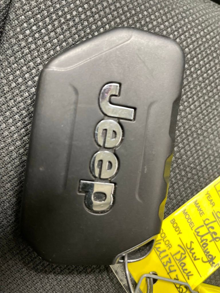 Used 2022 Jeep Wrangler Unlimited Willys image 14