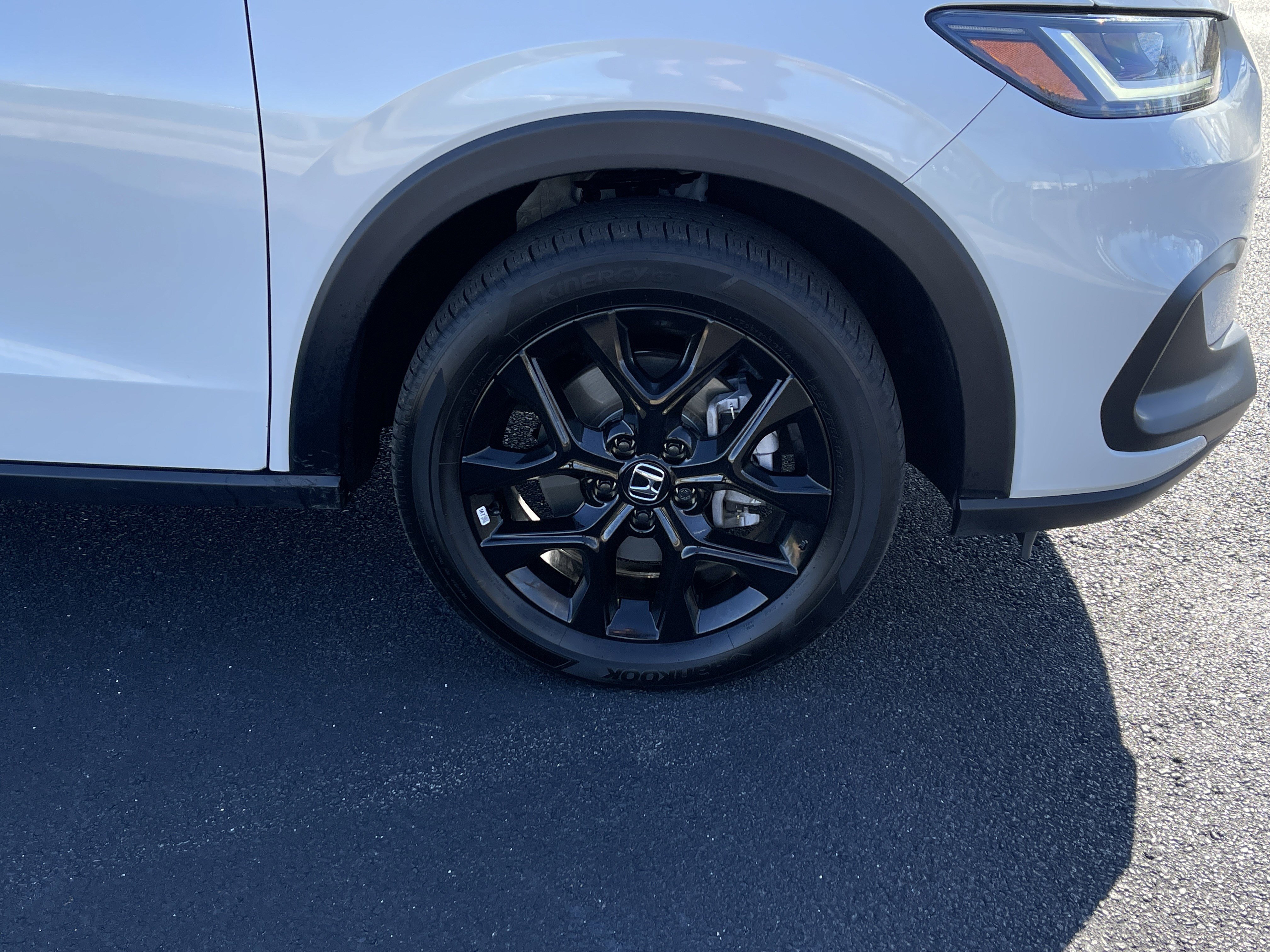 Certified 2025 Honda HR-V Sport image 33