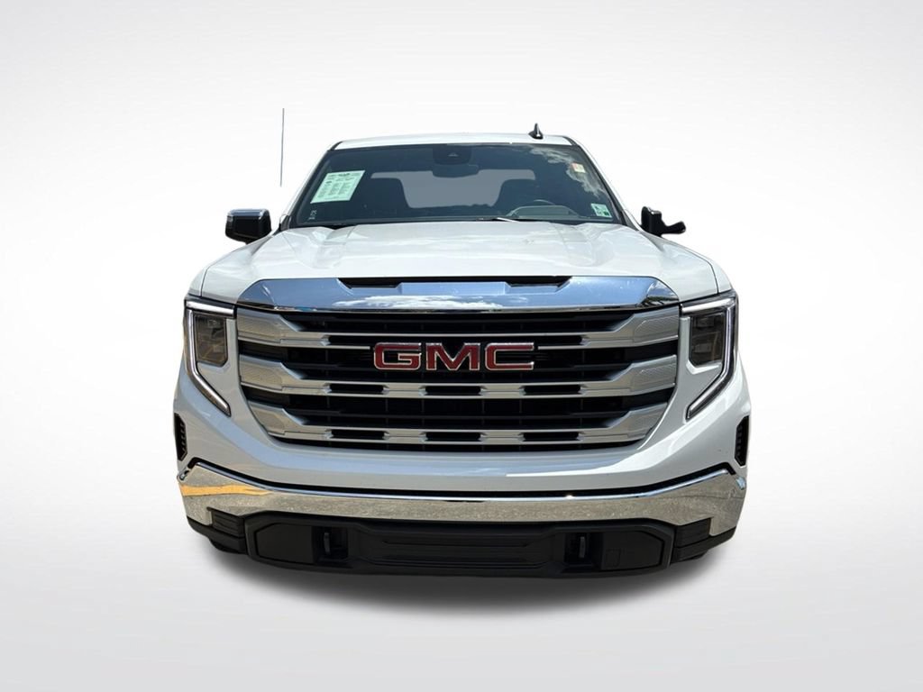 Used 2025 GMC Sierra 1500 SLE w/ X31 Off-Road Package AWD/4WD image 2