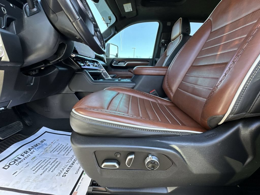 Used 2024 GMC Sierra 2500 Denali Ultimate AWD/4WD image 12