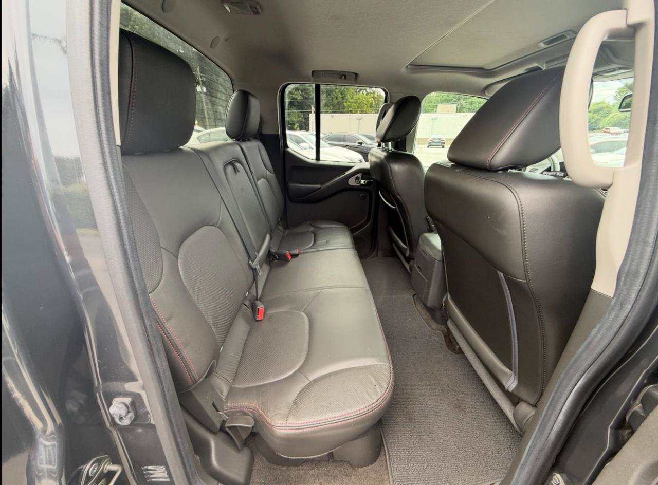 Used 2011 Nissan Frontier PRO-4X w/ Pro-4x Luxury Pkg AWD/4WD image 17