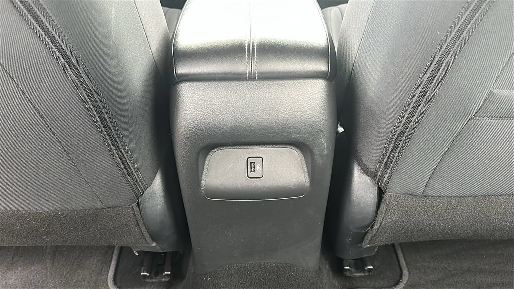 Used 2025 Nissan Sentra SV FWD image 30