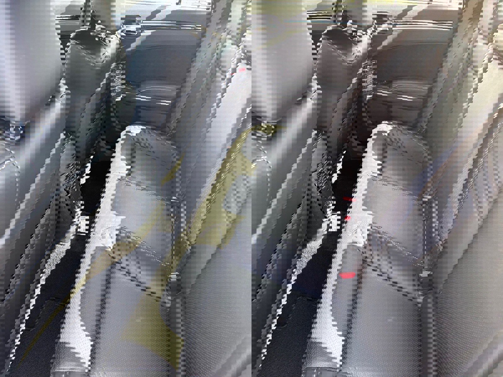 Used 2023 Chrysler 300 C image 18