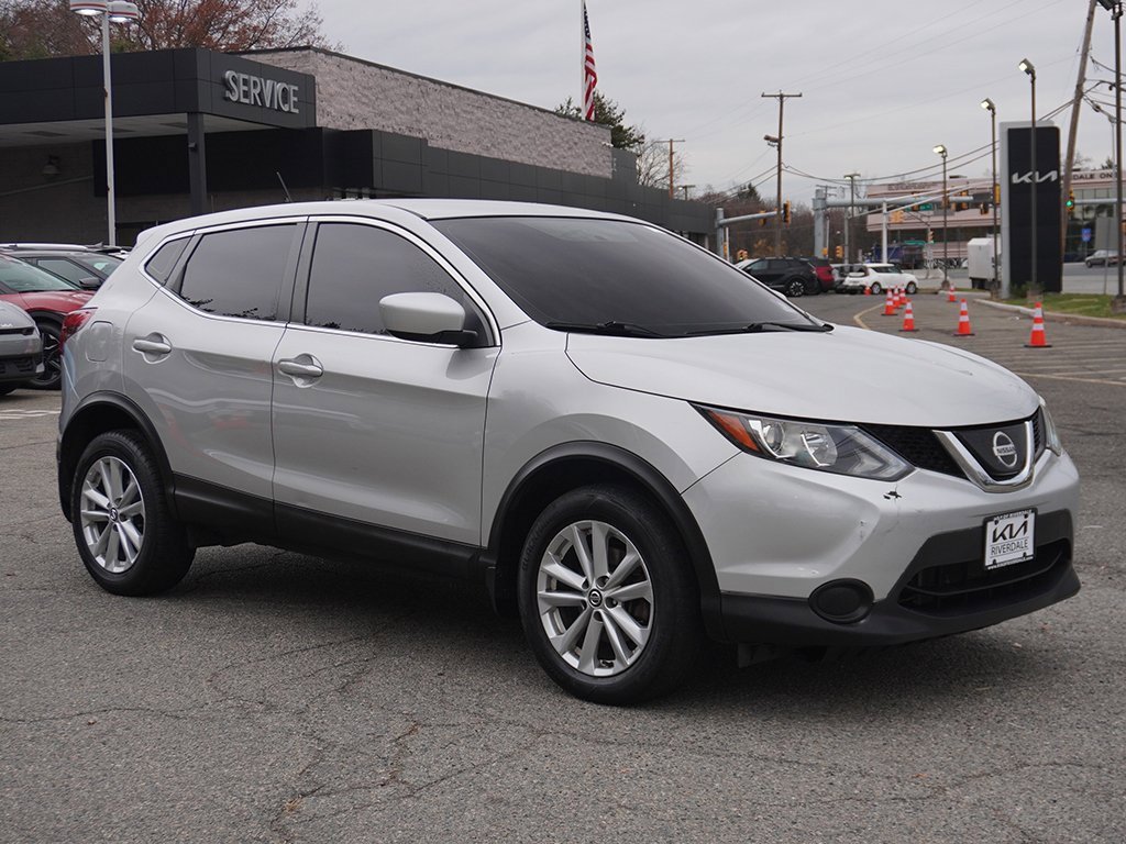 Used 2019 Nissan Rogue Sport S w/ Appearance Package image 47