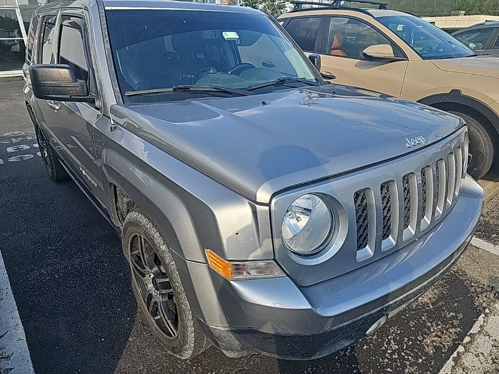 Used 2015 Jeep Patriot High Altitude image 3