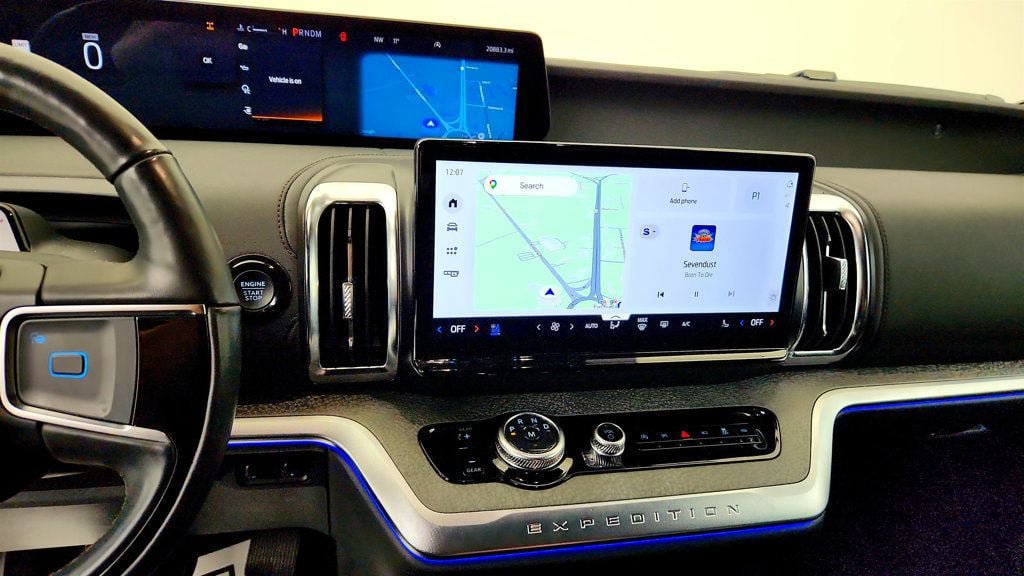 Used 2025 Ford Expedition Tremor AWD/4WD image 18