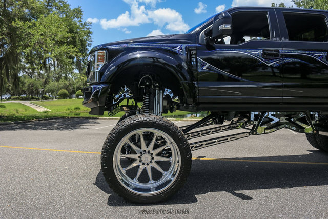 Used 2020 Ford F450 Platinum w/ FX4 Off-Road Package AWD/4WD image 4