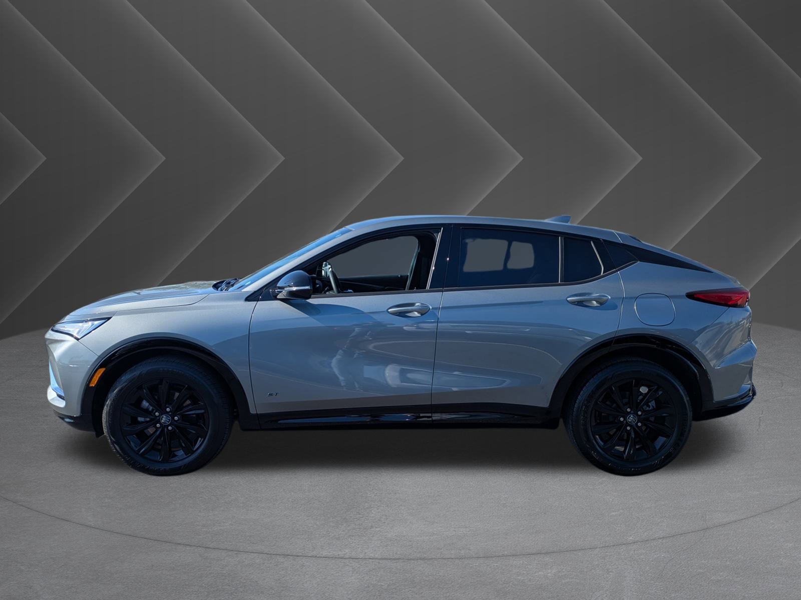 Used 2025 Buick Envista Sport Touring image 2