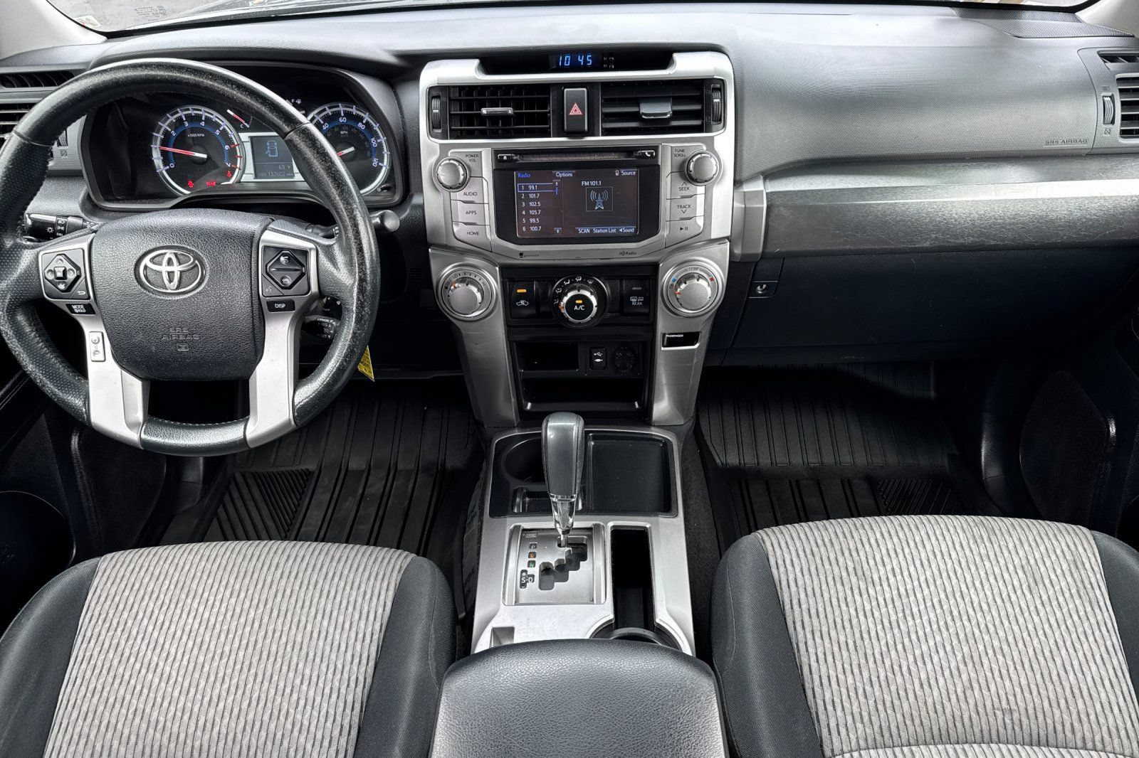 Used 2015 Toyota 4Runner SR5 RWD image 3