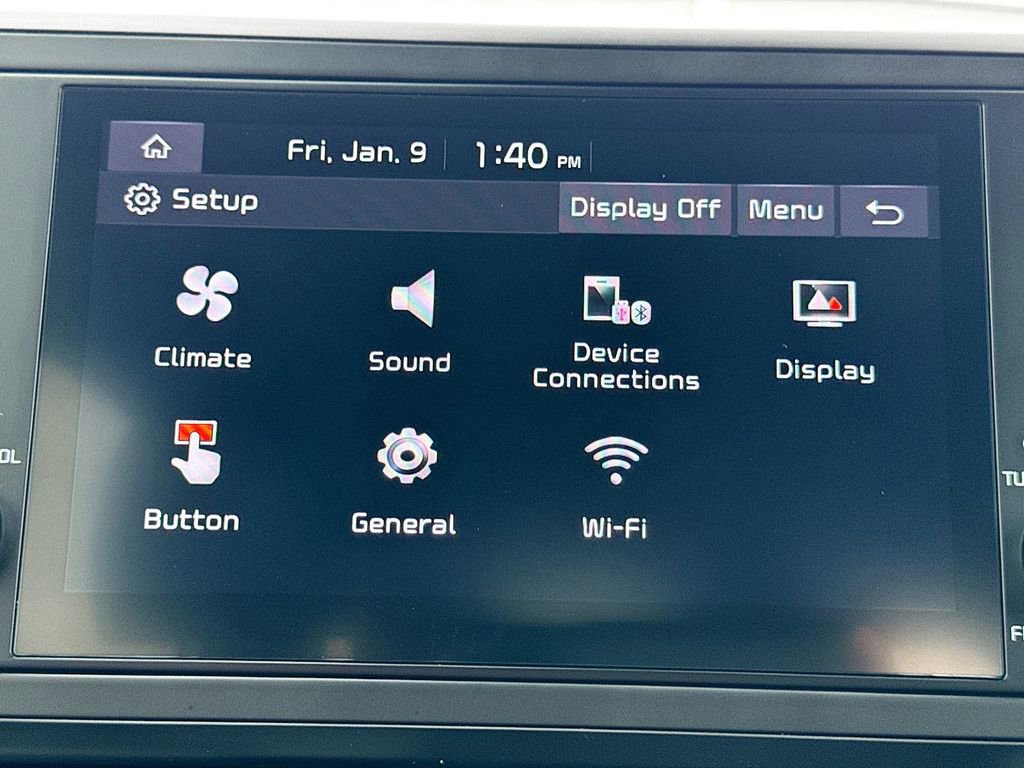 Used 2023 Kia Carnival LX image 16