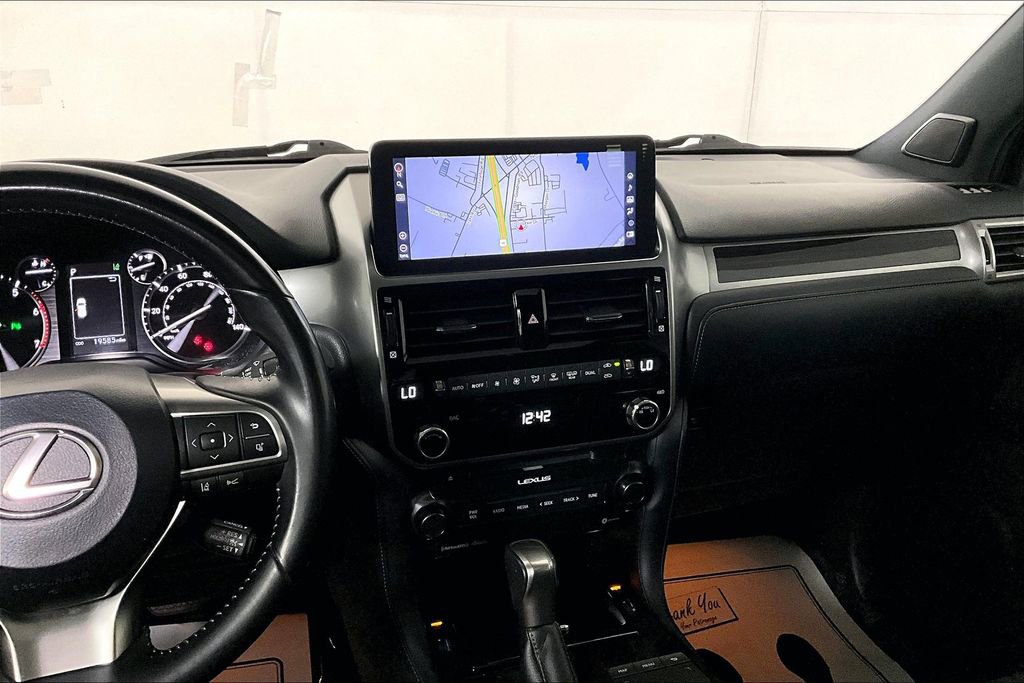 Used 2022 Lexus GX 460 image 6
