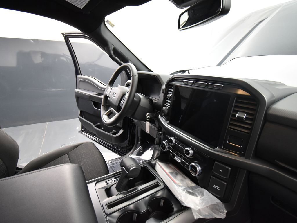 Used 2024 Ford F150 XLT w/ Bed Utility Package image 18