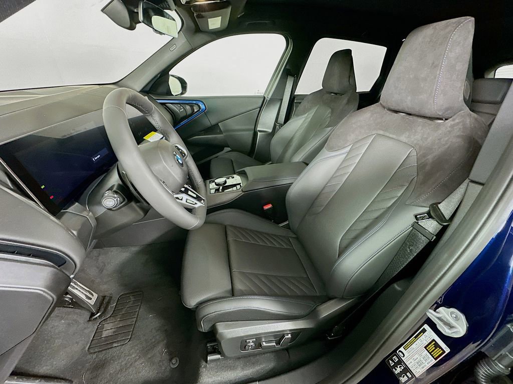 Used 2025 BMW X3 xDrive30i w/ Premium Package image 25