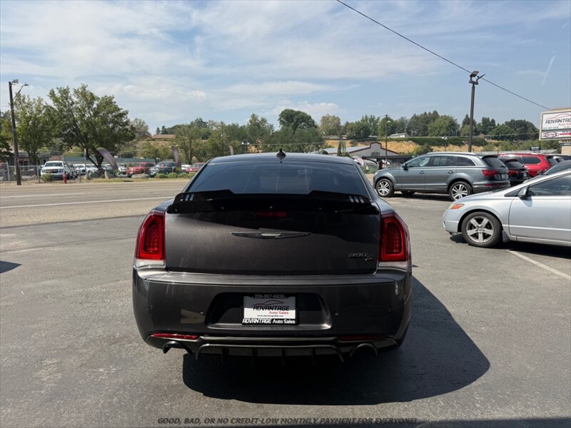 Used 2015 Chrysler 300 S w/ 300S Premium Group RWD image 7