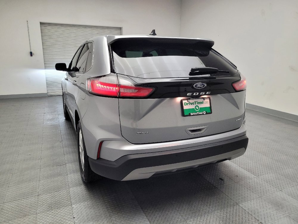 Used 2023 Ford Edge SEL image 6