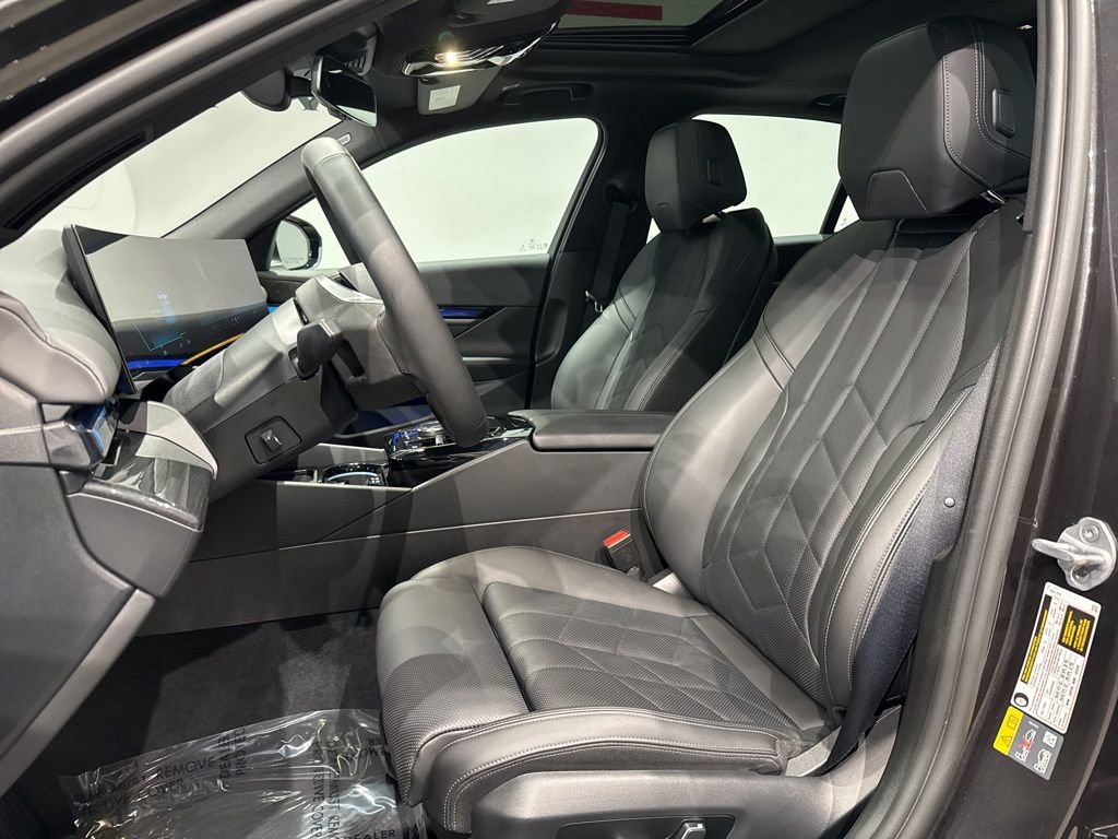 Used 2025 BMW i5 xDrive40 w/ Premium Package AWD/4WD image 14