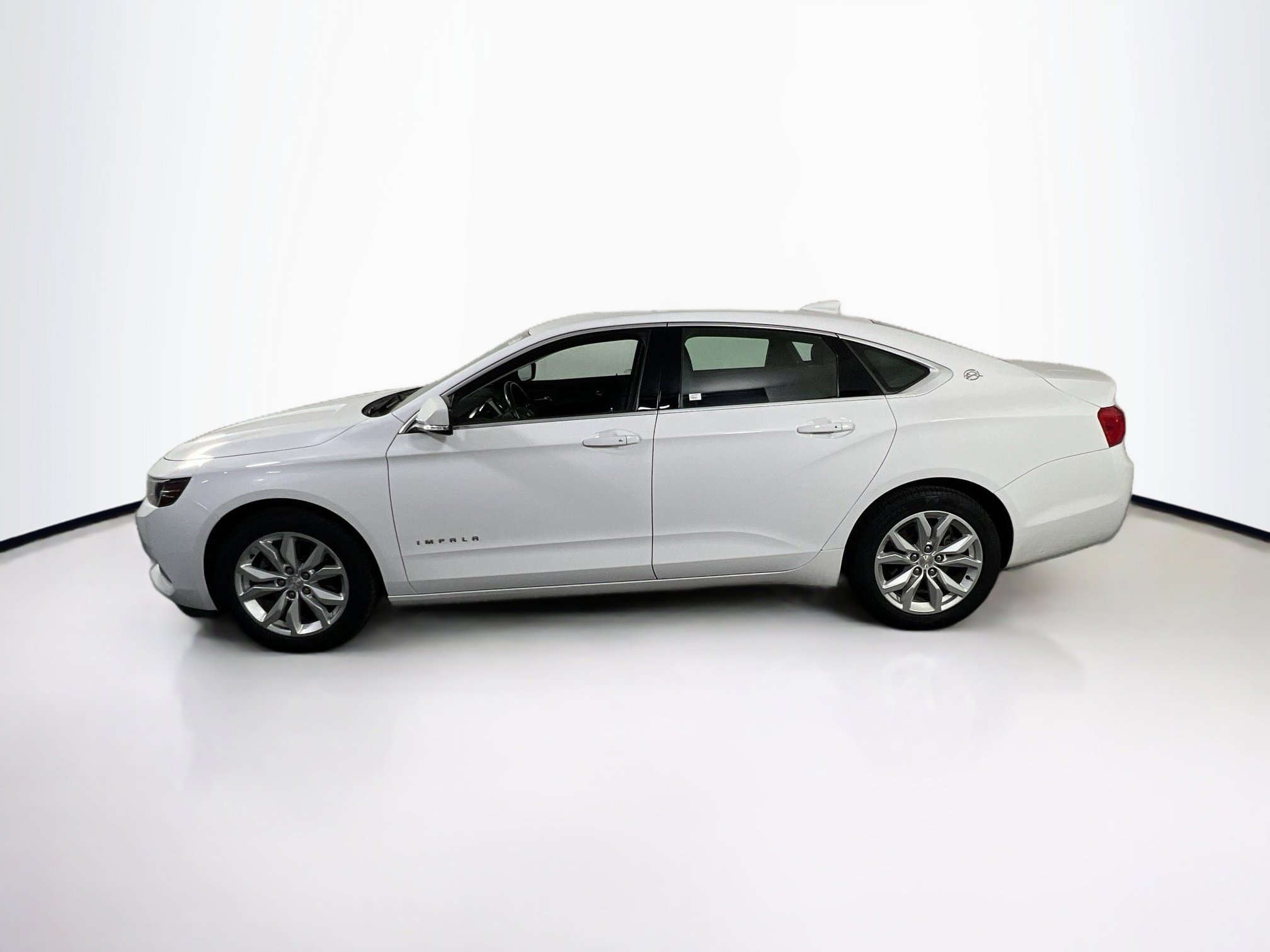 Used 2019 Chevrolet Impala LT w/ LT Convenience Package FWD image 8