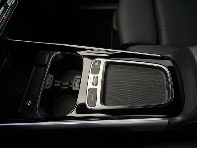 Used 2025 Mercedes-Benz GLB 250 4MATIC image 25