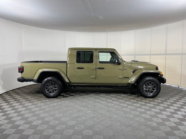 New 2026 Jeep Gladiator Sport AWD/4WD image 4