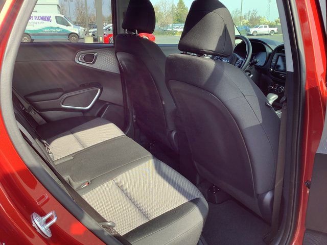 Used 2024 Kia Soul LX w/ Option Group 015 image 31
