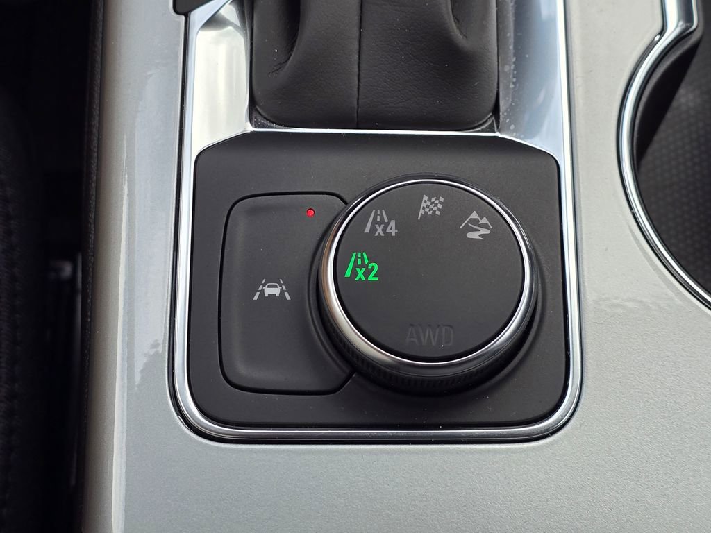 New 2025 Chevrolet Blazer LT w/ Convenience Package image 35