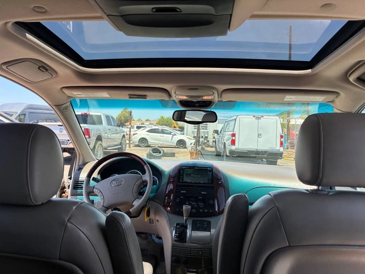 Used 2005 Toyota Sienna XLE Limited AWD/4WD image 31