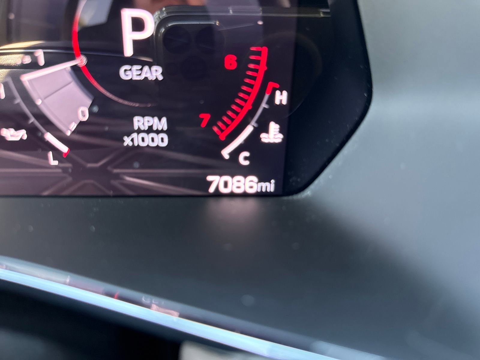 Used 2025 GMC Canyon Denali image 16