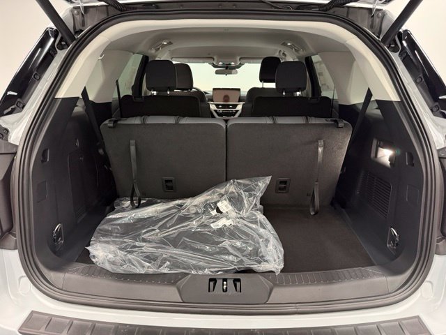 New 2026 Ford Explorer Active RWD image 28