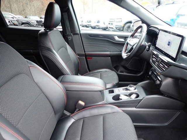 Certified 2023 Ford Escape ST-Line w/ Tech Pack #1 image 10