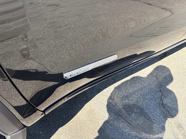 Used 2025 GMC Sierra 1500 Elevation image 13