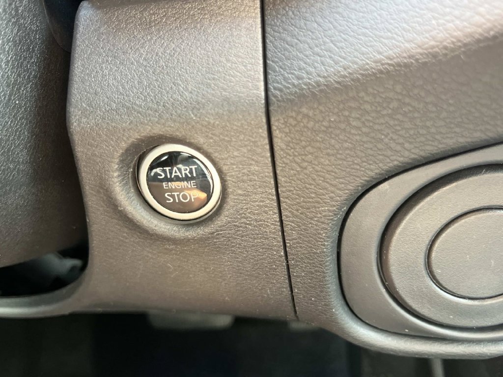 Used 2023 Nissan Frontier SV w/ Technology Package RWD image 40