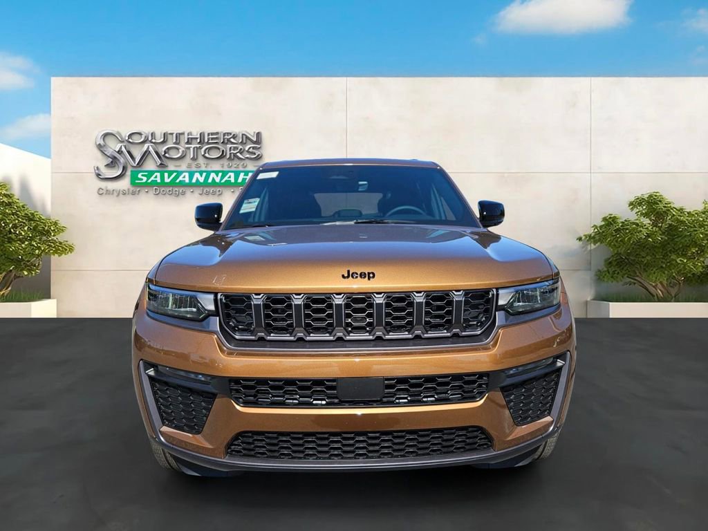 New 2026 Jeep Grand Cherokee Limited w/ Limited Altitude Package AWD/4WD image 8