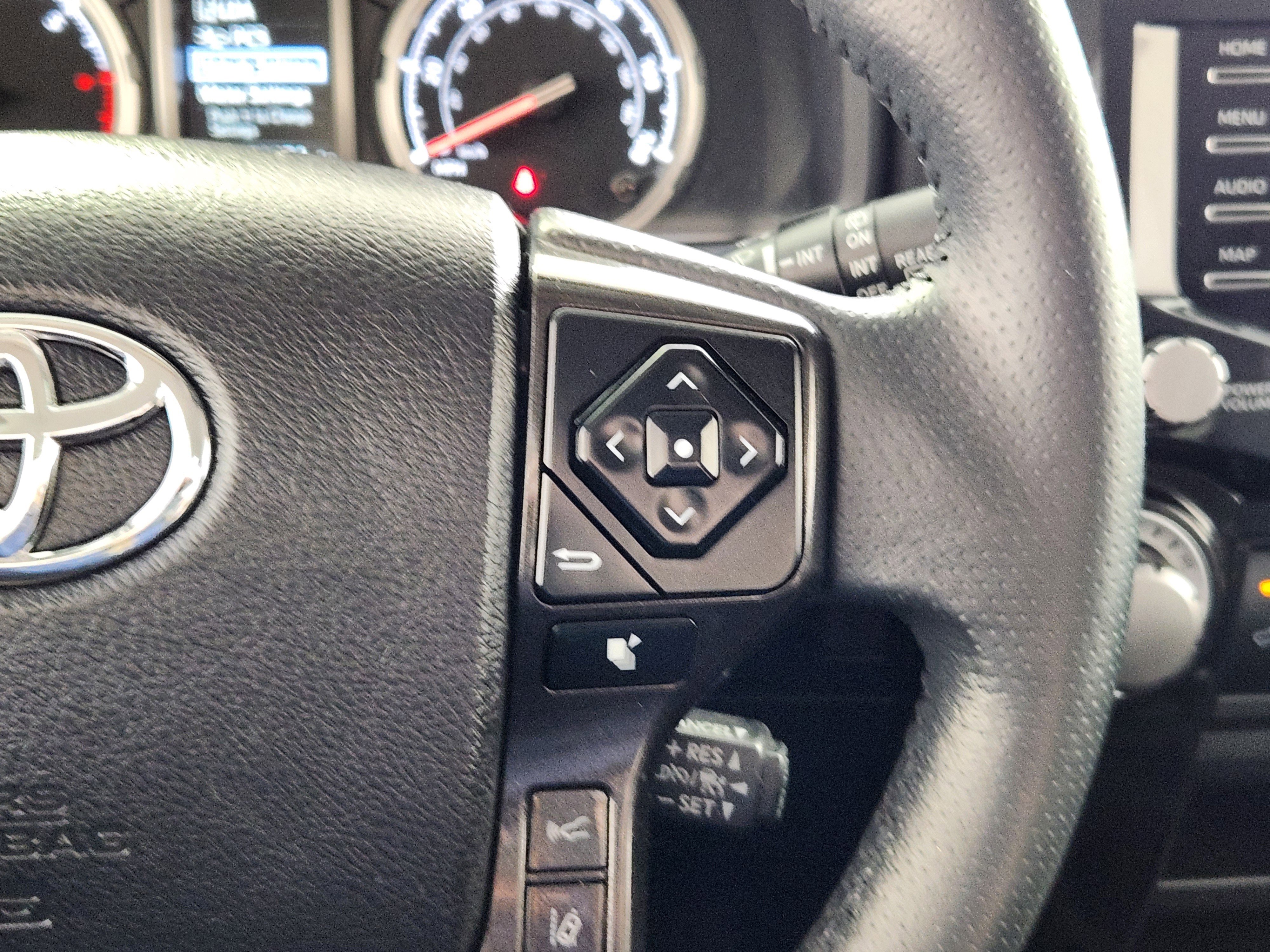 Used 2022 Toyota 4Runner TRD Off-Road image 19