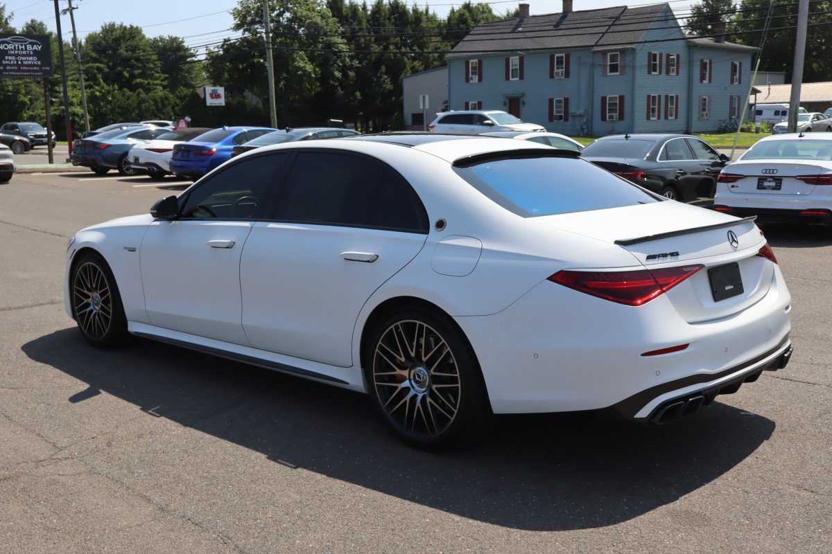 Used 2024 Mercedes-Benz S 63 AMG S w/ Carbon Fiber Exterior Package image 7