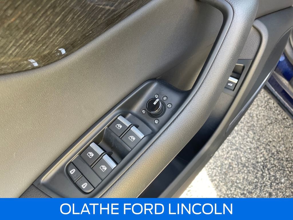 Used 2020 Audi Q8 Premium Plus AWD/4WD image 15