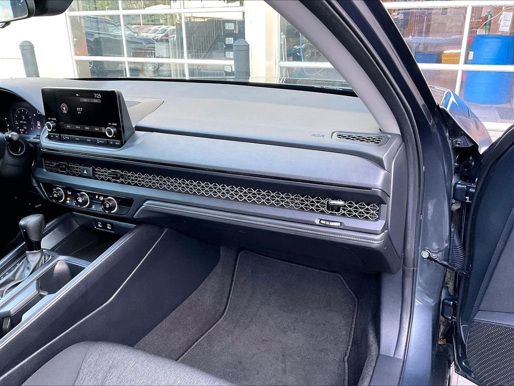 Used 2023 Honda Accord LX image 13