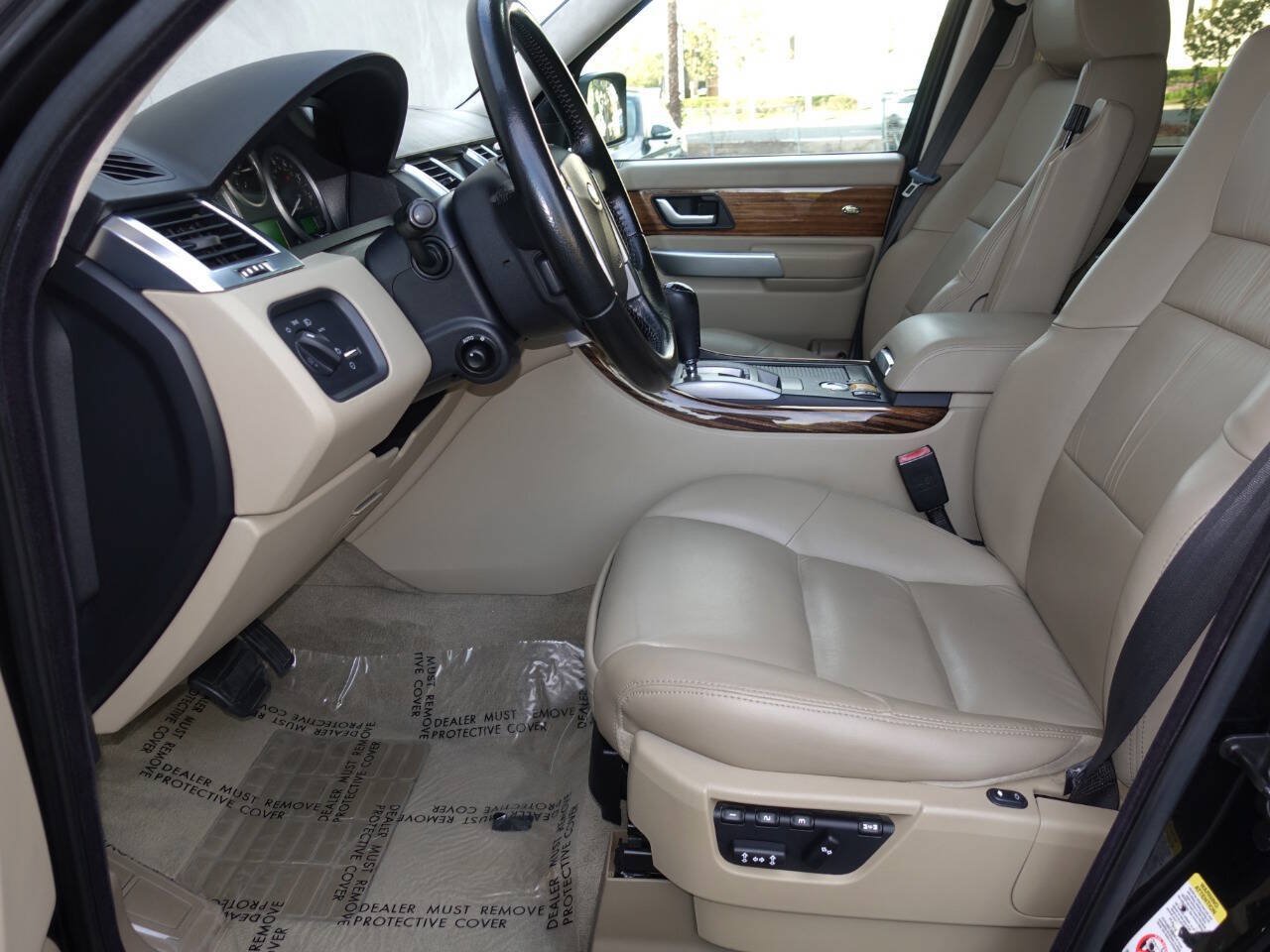 Used 2009 Land Rover Range Rover Sport HSE AWD/4WD image 30