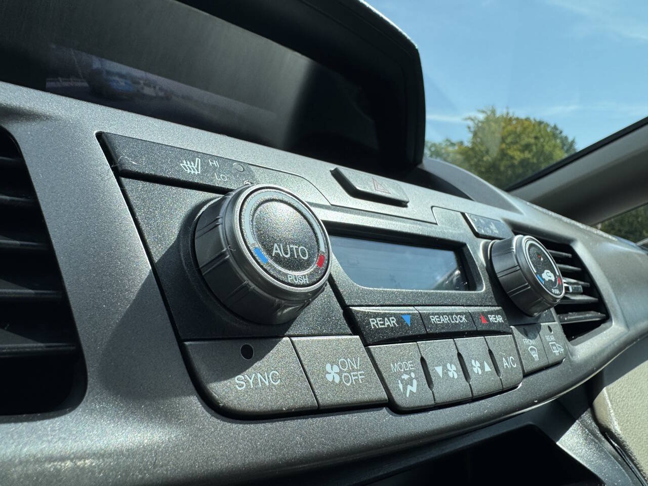 Used 2013 Honda Odyssey EX-L image 18