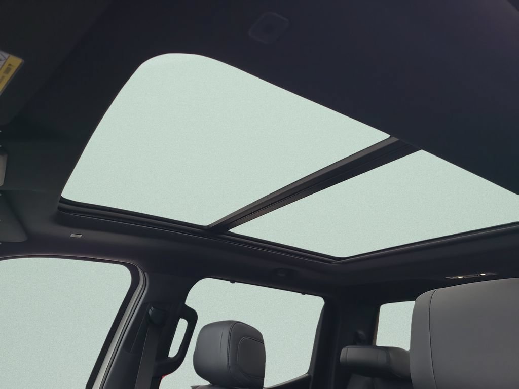 New 2026 Toyota Tundra Platinum AWD/4WD image 17