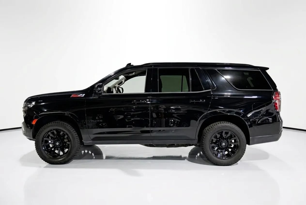 Used 2021 Chevrolet Tahoe Z71 w/ Z71 Off-Road Package AWD/4WD image 3