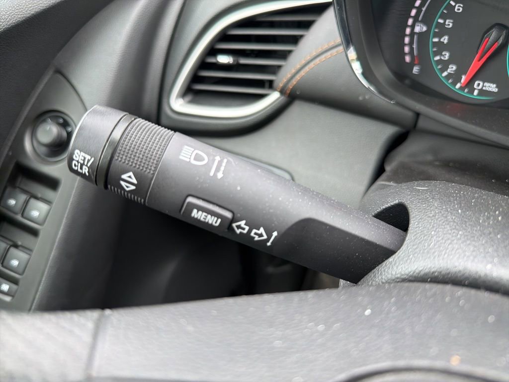 Used 2022 Chevrolet Trax LS w/ Tint and Cruise Package AWD/4WD image 18