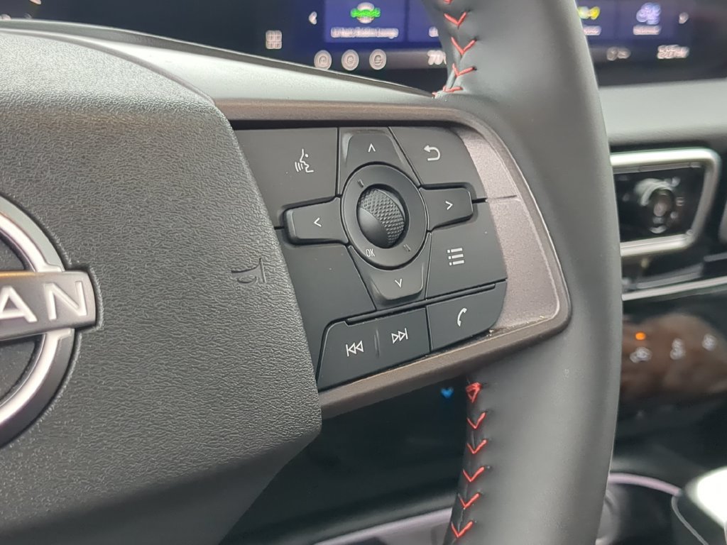 Certified 2026 Nissan Sentra SR w/ Floor Mat Package FWD image 19