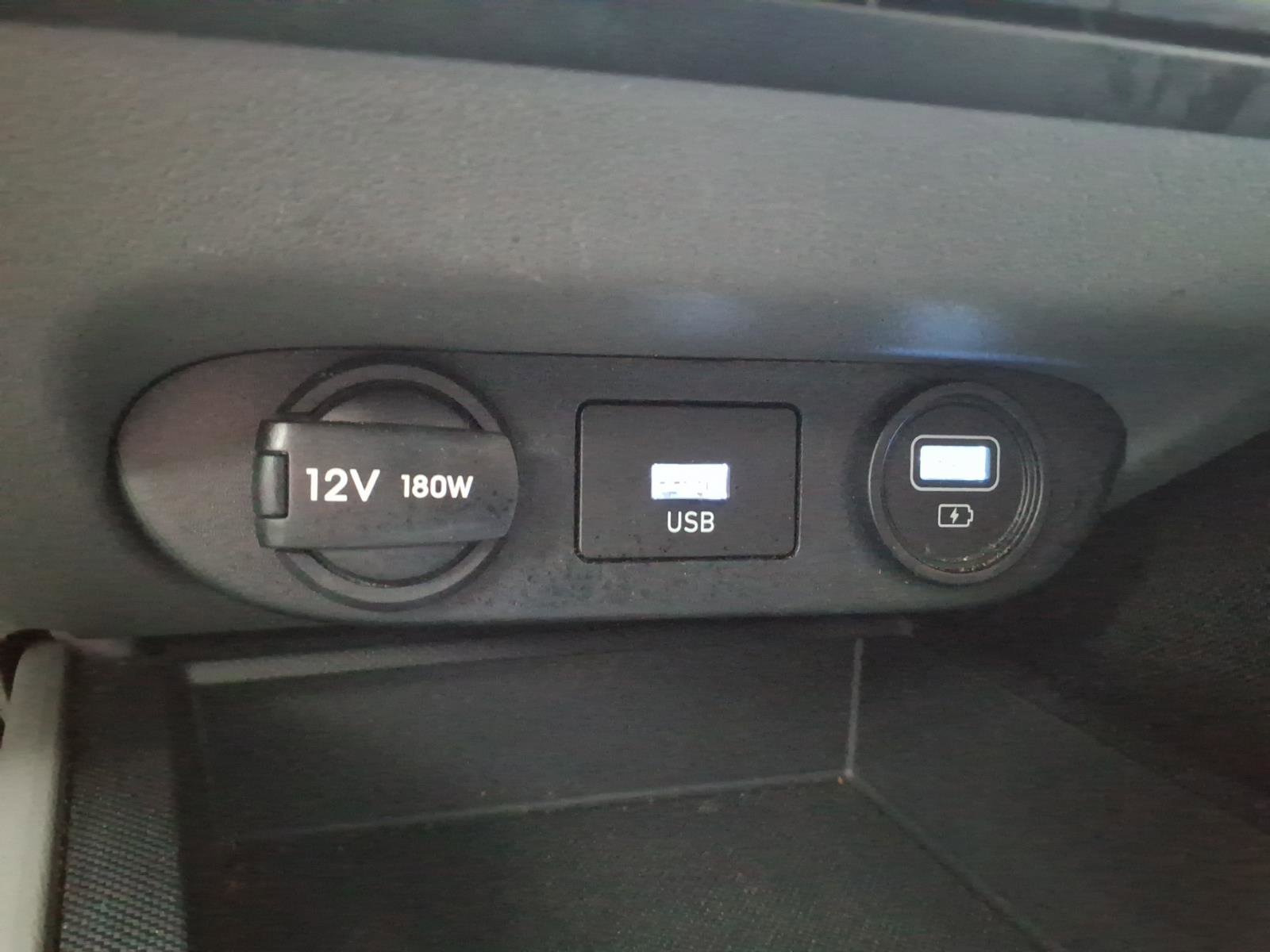 Certified 2023 Hyundai Elantra SEL image 21