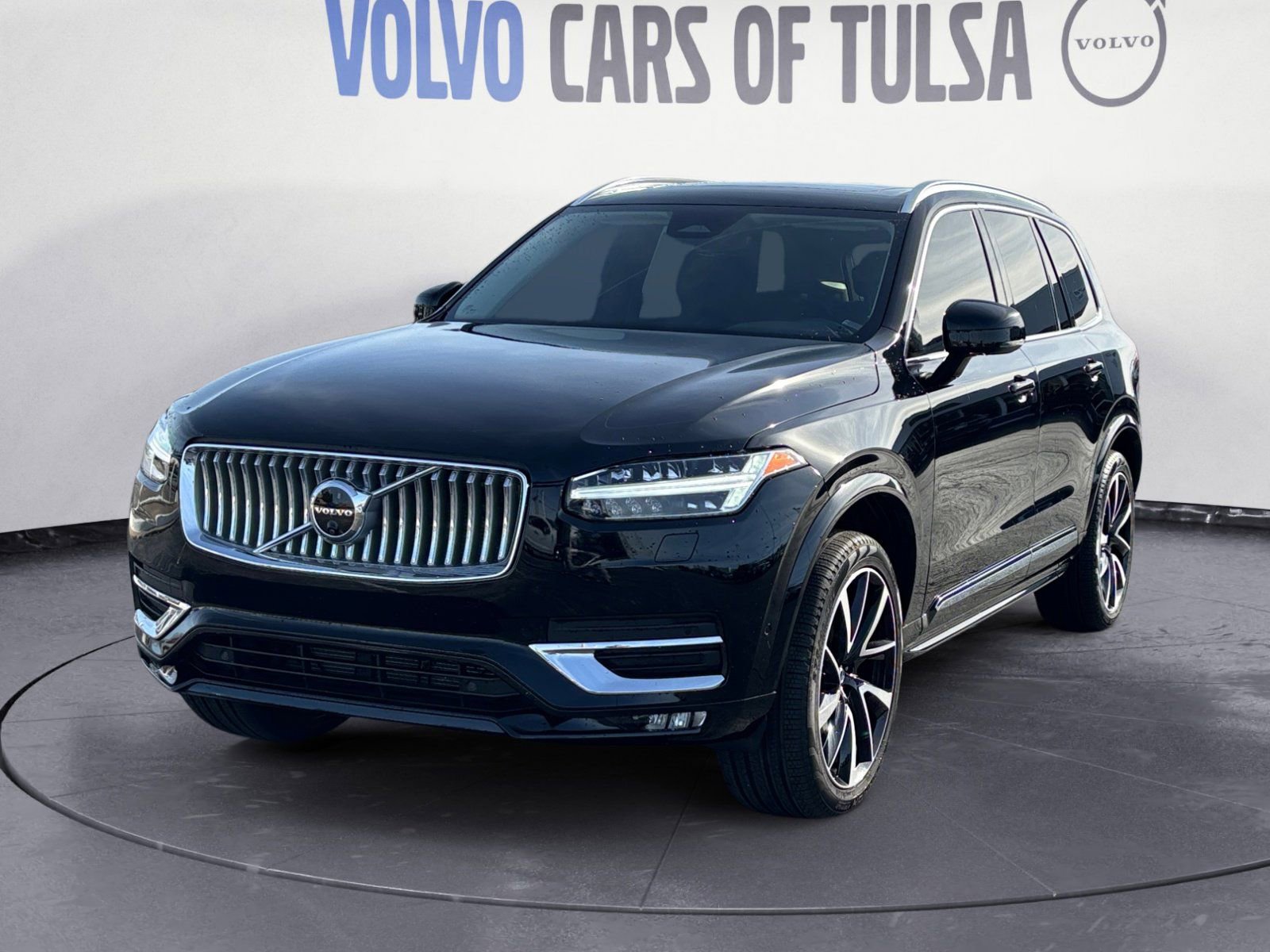 Used 2025 Volvo XC90 B6 Plus w/ Protection Package Premier