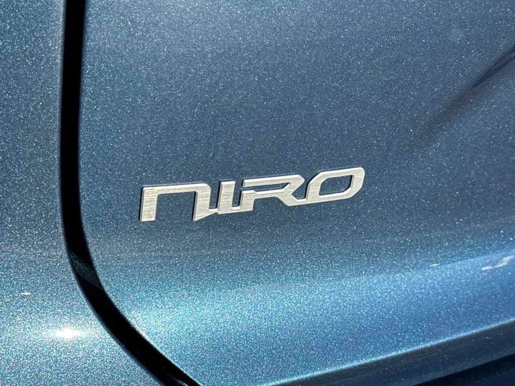 Used 2023 Kia Niro Wind FWD image 13