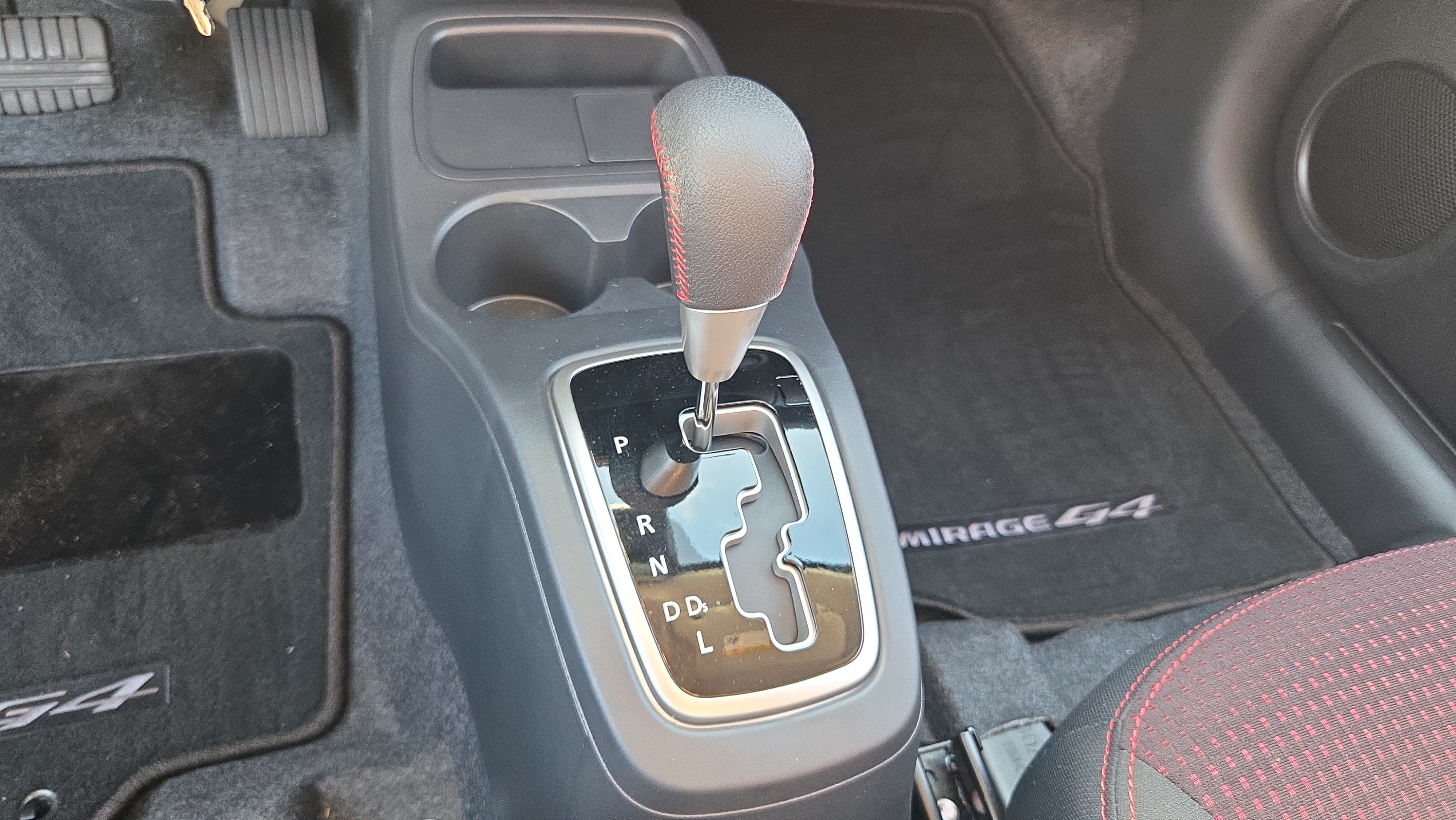 Used 2024 Mitsubishi Mirage G4 ES FWD image 25