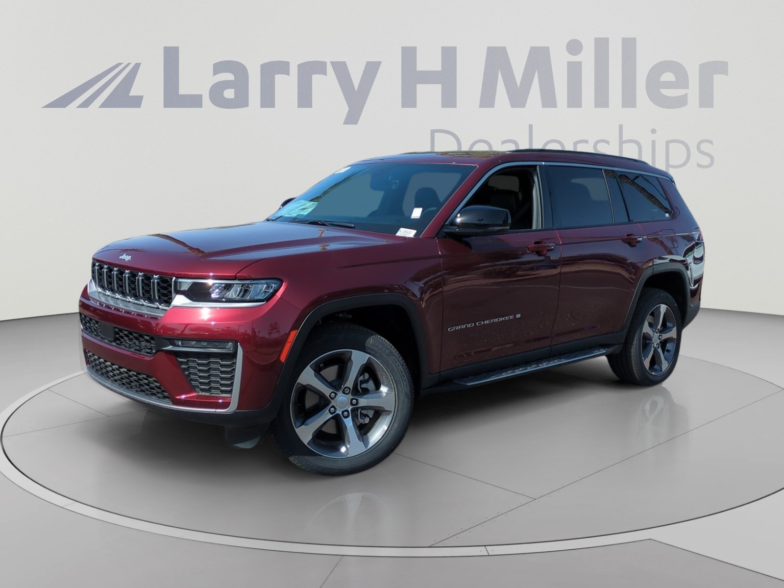 New 2026 Jeep Grand Cherokee L Limited AWD/4WD image 1
