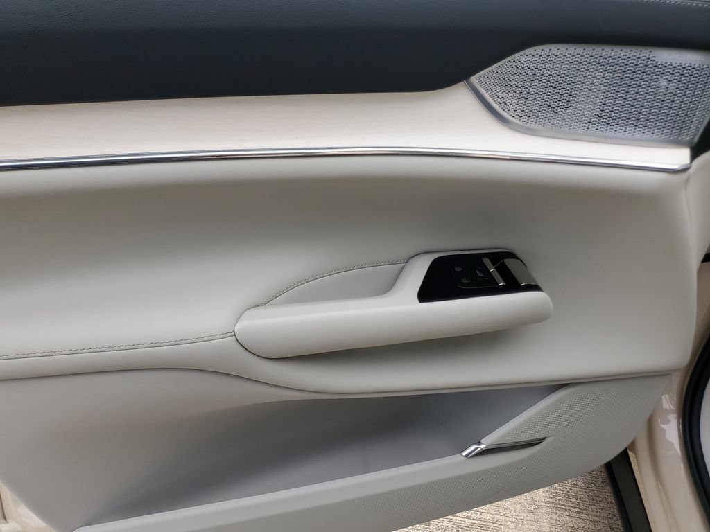 Certified 2025 Volvo EX90 Ultra AWD/4WD image 21