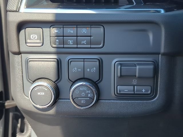 New 2025 Chevrolet Suburban RST w/ Advanced Technology Package RWD image 22